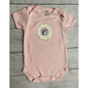Pink Flower Buc-ee’s Baby Girl Onesie Bodysuit Clothes Outfit, Size 3-6 months